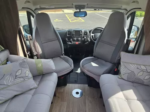 Auto-Sleeper Broadway FB (2019)