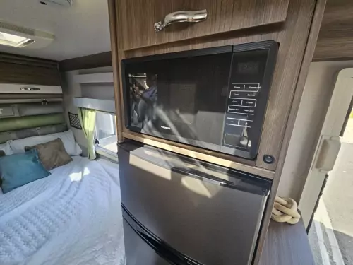 Auto-Sleeper Broadway FB (2019)