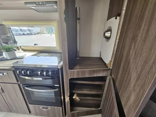 Auto-Sleeper Broadway FB (2019)