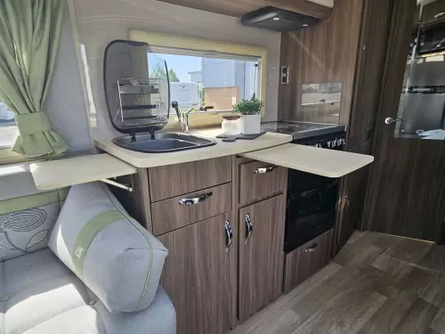 Auto-Sleeper Broadway FB (2019)