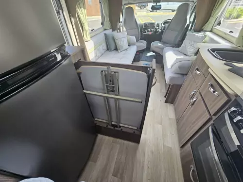 Auto-Sleeper Broadway FB (2019)