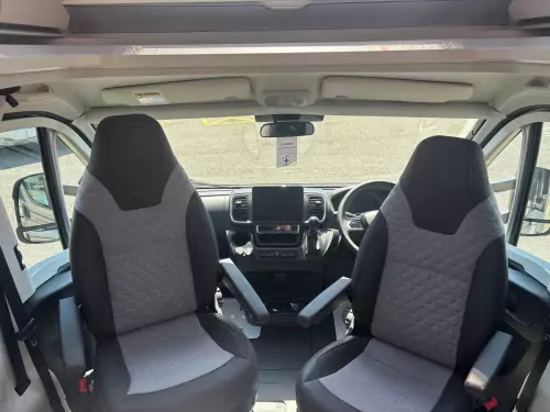 Adria Coral Supreme 670 DC (2026)