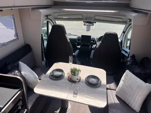 Adria Coral Supreme 670 DC (2026)