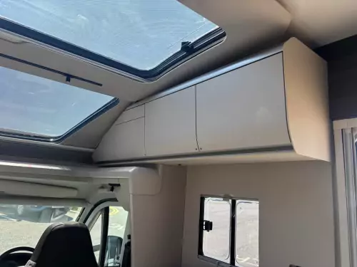 Adria Coral Supreme 670 DC (2026)