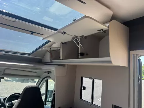 Adria Coral Supreme 670 DC (2026)