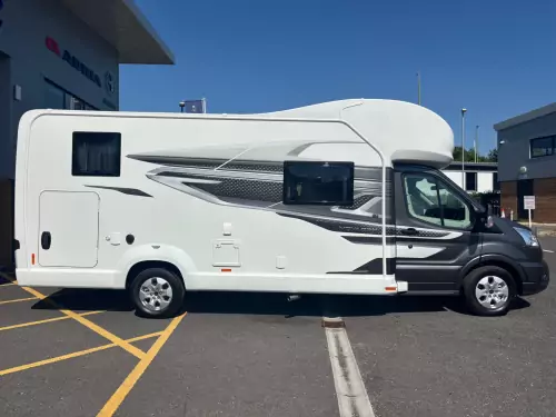 Swift Voyager 494 (2026)