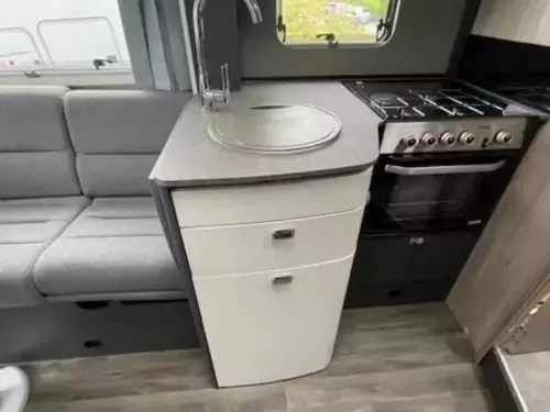 Swift Voyager 584 (2026)