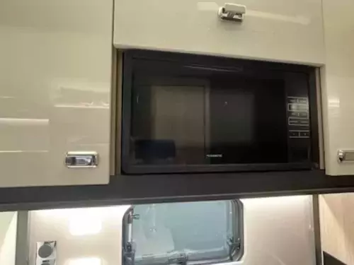 Swift Escape 674 (2026)