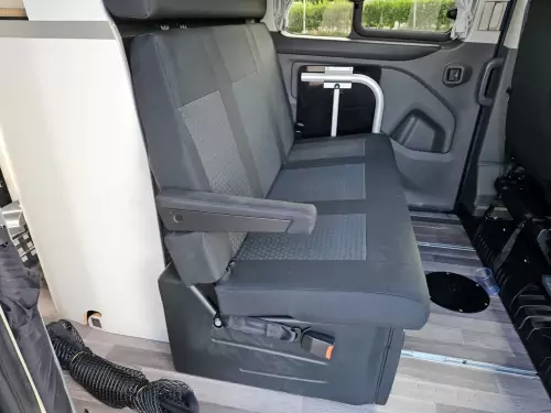 Ford Nugget Plus (2021)