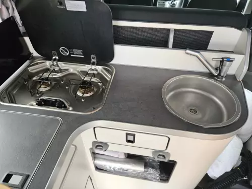 Ford Nugget Plus (2021)