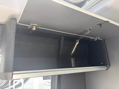 Adria Twin Supreme 600 SPB GB (2026)