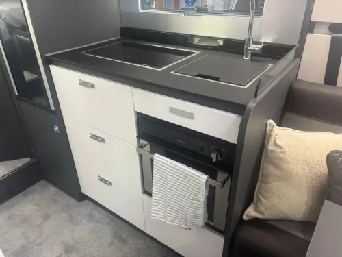 Adria Compact Max DL (2025)