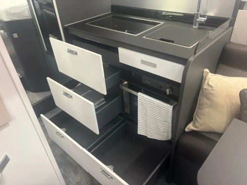 Adria Compact Max DL (2025)