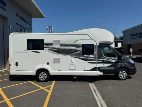 Swift Voyager 494 (2026)