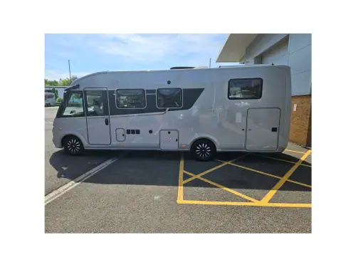 Adria Supersonic 780 SL (2025)