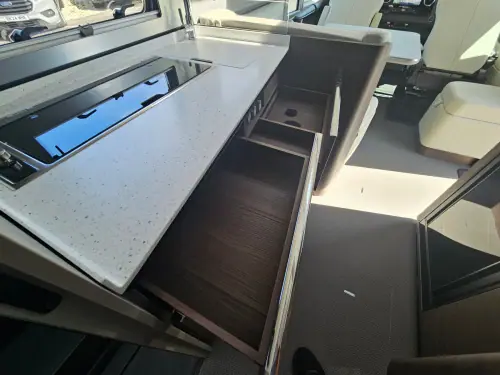 Adria Supersonic 780 SL (2025)
