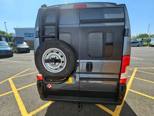 Pilote Premium V630 (2022)