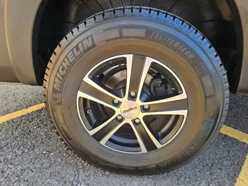 Pilote Premium V630 (2022)