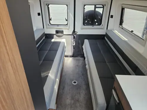 Pilote Premium V630 (2022)
