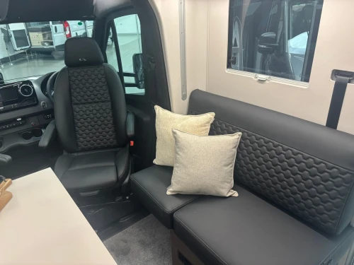 Adria Matrix Supreme MB 670 DL (2027)