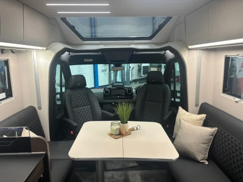 Adria Matrix Supreme MB 670 DL (2027)