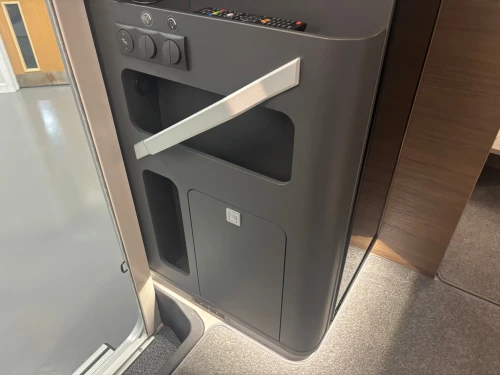 Adria Matrix Supreme MB 670 DL (2027)