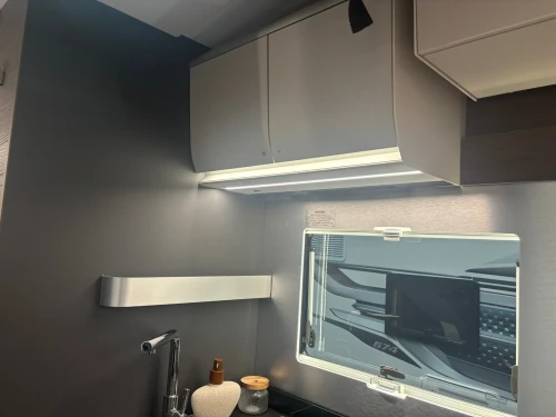 Adria Matrix Supreme MB 670 DL (2027)