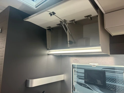 Adria Matrix Supreme MB 670 DL (2027)