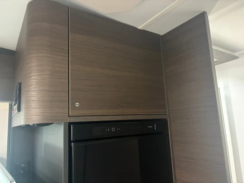 Adria Matrix Supreme MB 670 DL (2027)