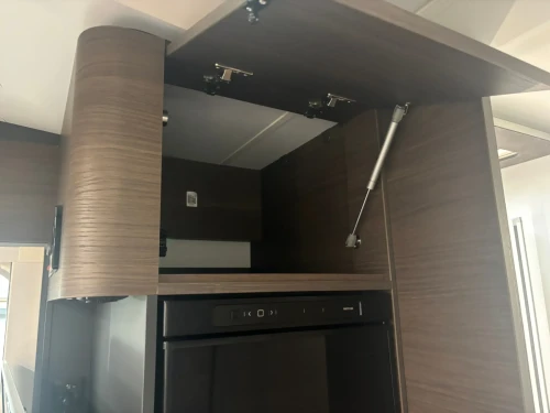 Adria Matrix Supreme MB 670 DL (2027)