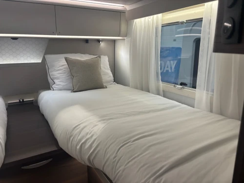Adria Matrix Supreme MB 670 DL (2027)