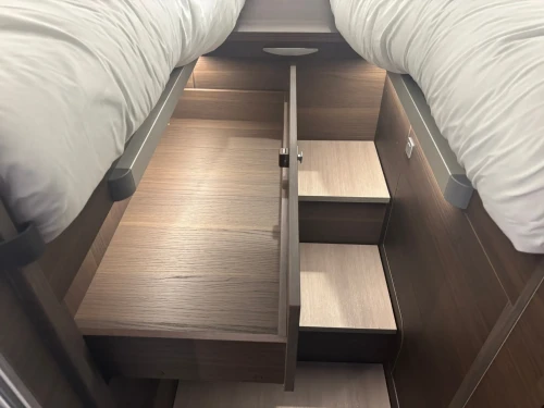 Adria Matrix Supreme MB 670 DL (2027)
