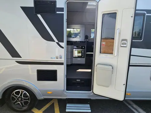 Adria Sonic Supreme 700 DL (2023)