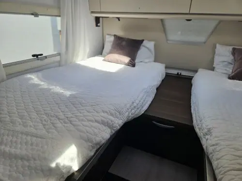Adria Sonic Supreme 700 DL (2023)