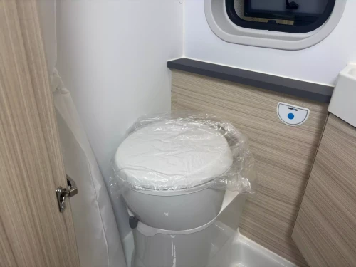 Adria Sun Living V 65 GX 2027 20ED