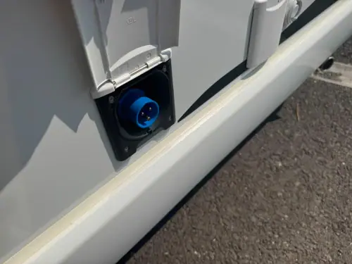 Swift Escape 694 (2025)