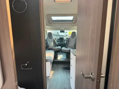 Swift Escape 694 (2025)