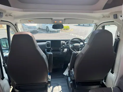Swift Escape 694 (2025)