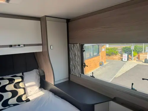 Swift Escape 694 (2025)