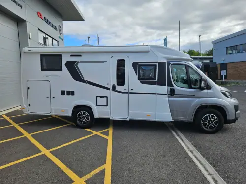 Adria Compact Select DL (2027)