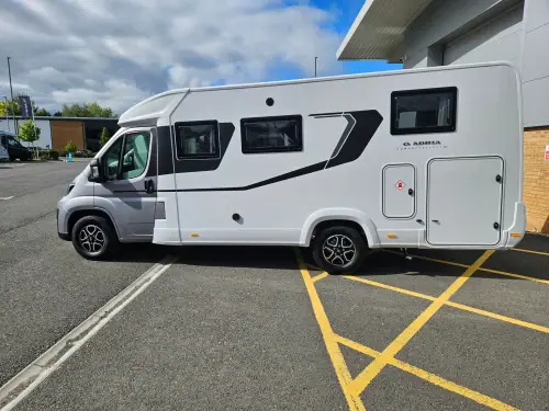Adria Compact Select DL (2027)