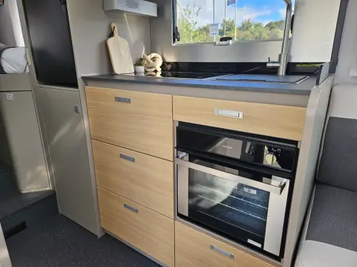 Adria Compact Select DL (2027)