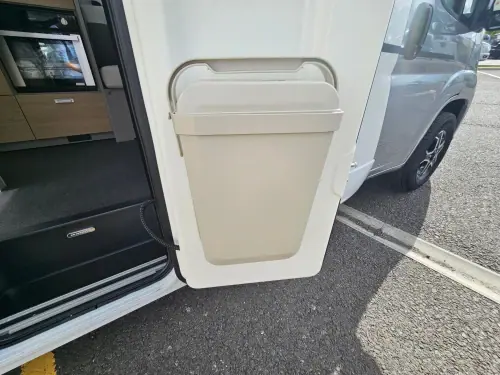 Adria Compact Select DL (2027)