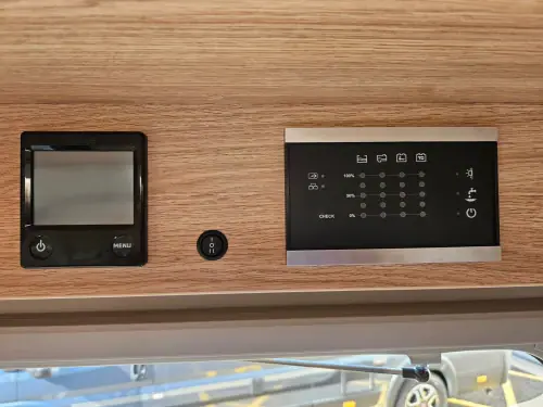 Knaus Sky Ti 700 MEG (2024)