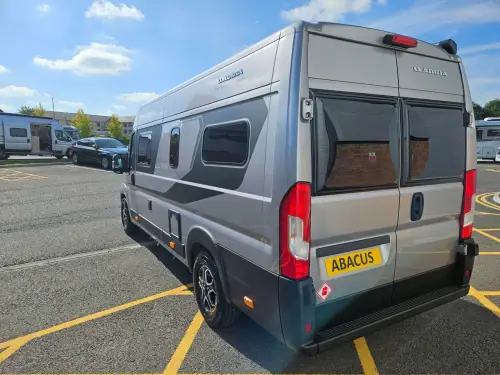 Adria Twin Select 640 SGX (2027)