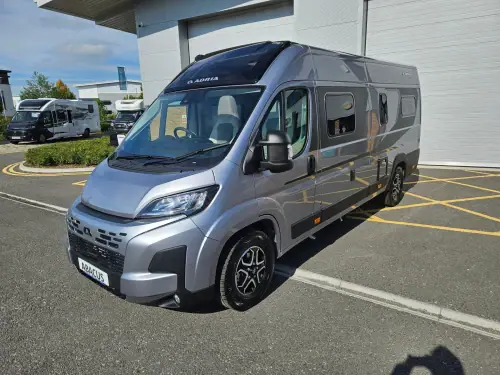 Adria Twin Select 640 SGX (2027)