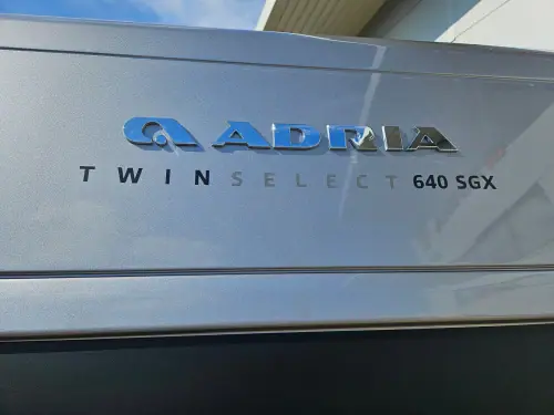 Adria Twin Select 640 SGX (2027)