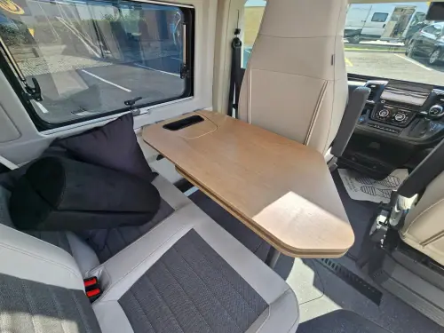 Adria Twin Select 640 SGX (2027)