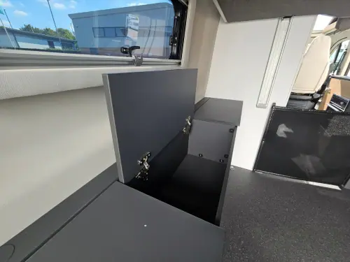 Adria Twin Select 640 SGX (2027)