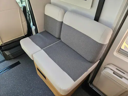 Adria Coral Select 670 DL (2027)